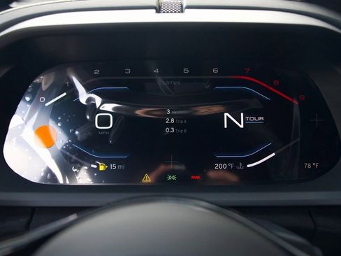 Used 2025 Lotus Emira image 15