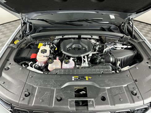 Used 2023 Jeep Grand Cherokee 30th Anniversary image 33