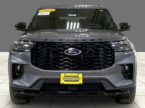 Certified 2025 Ford Explorer ST-Line w/ Premium Package image 3