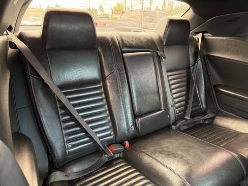 Used 2010 Dodge Challenger R/T RWD image 22
