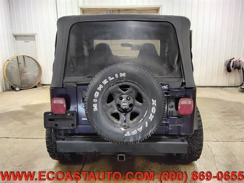 Used 1998 Jeep Wrangler SE image 8
