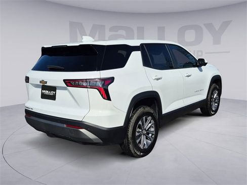 Used 2026 Chevrolet Equinox LT w/ Convenience Package II image 5