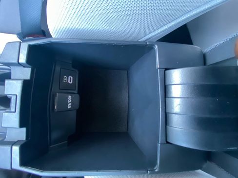 Used 2023 Toyota Corolla LE FWD image 26