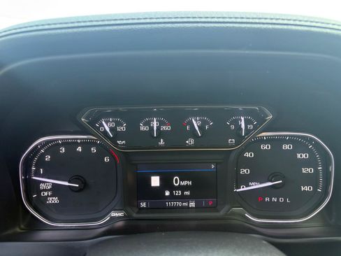 Used 2019 GMC Sierra 1500 SLT w/ SLT Premium Plus Package AWD/4WD image 15