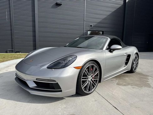 Certified 2025 Porsche 718 Boxster S image 1