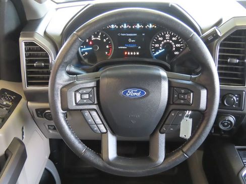 Used 2020 Ford F150 XLT w/ Equipment Group 302A Luxury AWD/4WD image 54