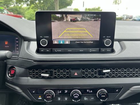 Used 2023 Honda Accord EX image 19