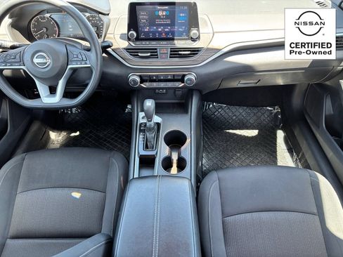Certified 2025 Nissan Altima 2.5 SV FWD image 14