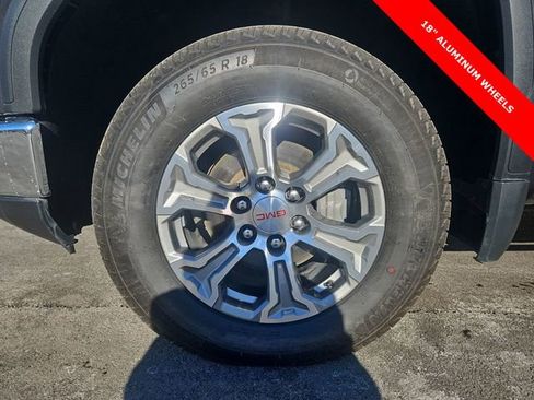 Used 2023 GMC Sierra 1500 SLT w/ SLT Convenience Package image 33