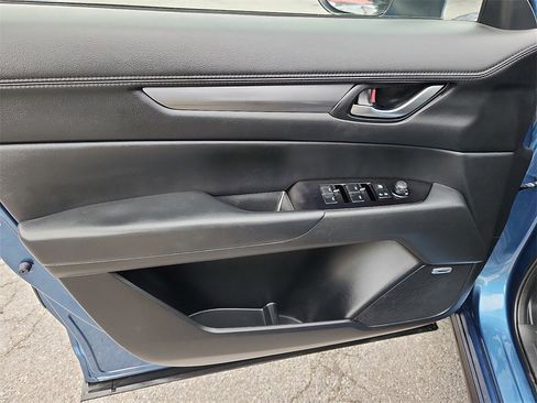 Used 2020 MAZDA CX-5 Touring image 12