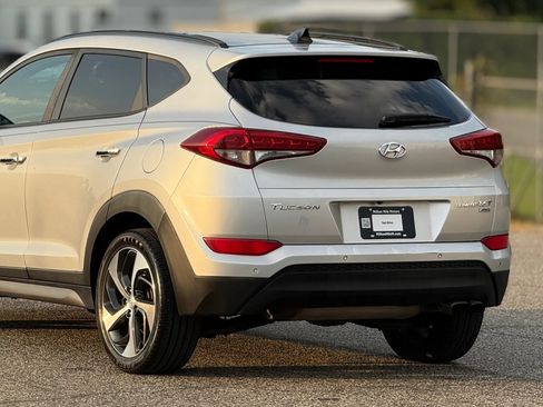 Used 2016 Hyundai Tucson Limited w/ Option Group 03 AWD/4WD image 16
