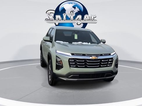 New 2026 Chevrolet Equinox LT w/ Convenience Package II image 3