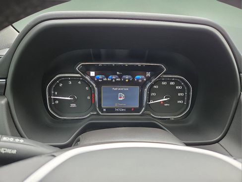 Used 2021 GMC Yukon SLT w/ SLT Premium Package image 23