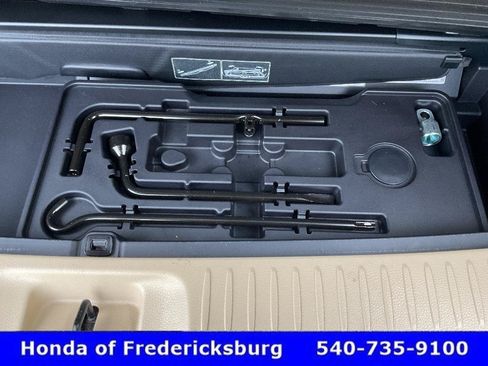 Used 2017 Toyota Highlander XLE AWD/4WD image 20