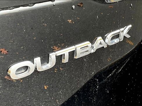 Used 2022 Subaru Outback Premium image 22
