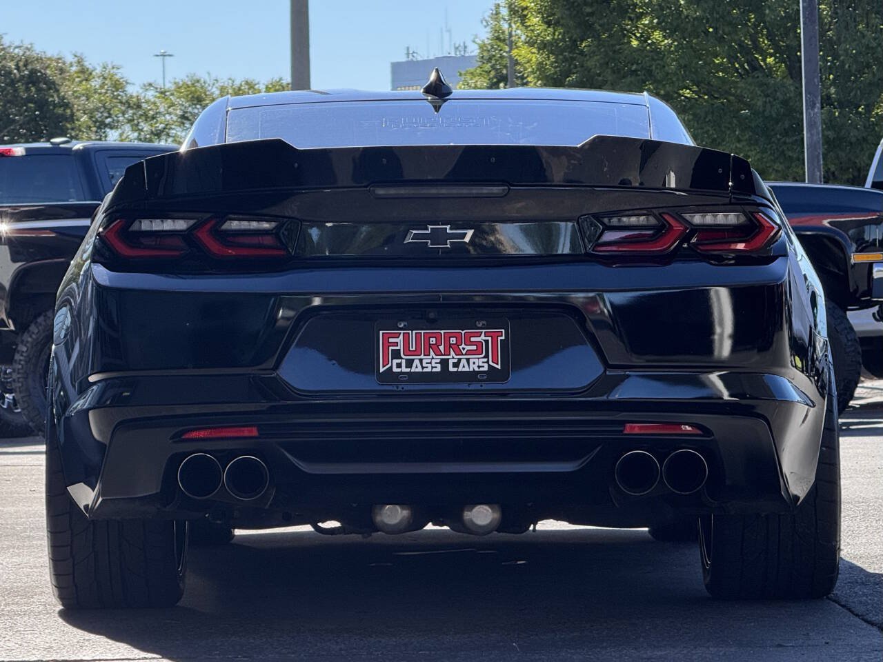 Used 2020 Chevrolet Camaro SS RWD image 4