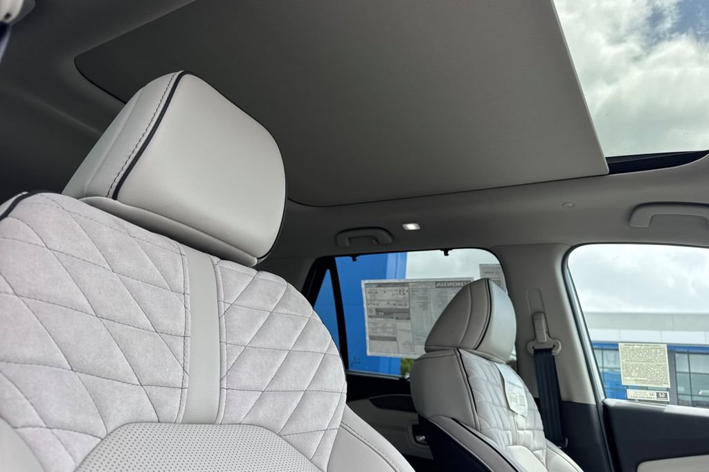 New 2026 Honda Pilot Elite image 16