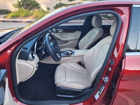 Used 2017 Mercedes-Benz C 300 4MATIC Sedan image 13