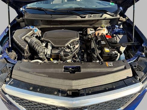 Used 2025 Cadillac XT6 Premium Luxury image 22