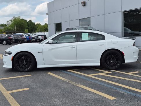 Used 2018 Dodge Charger R/T RWD image 5