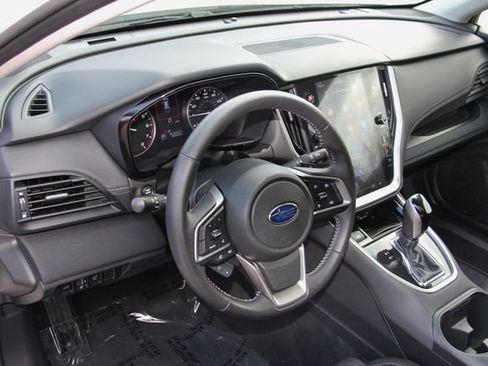 Used 2022 Subaru Outback Premium AWD/4WD image 18