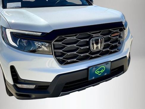 Used 2023 Honda Passport TrailSport image 33