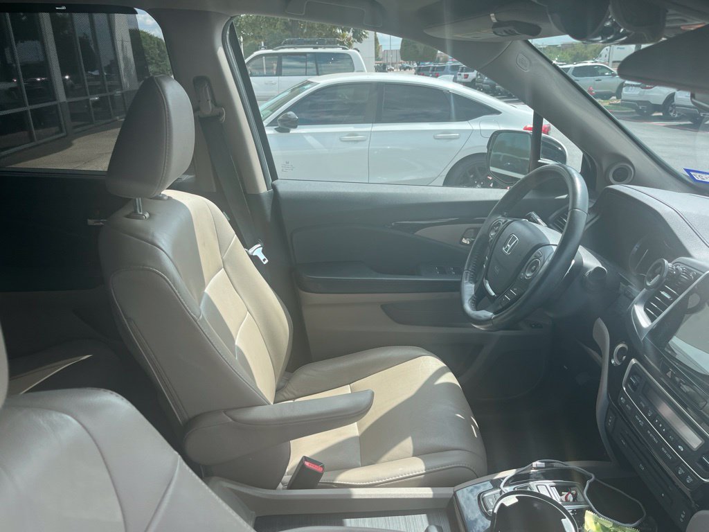 Used 2018 Honda Pilot Touring image 4
