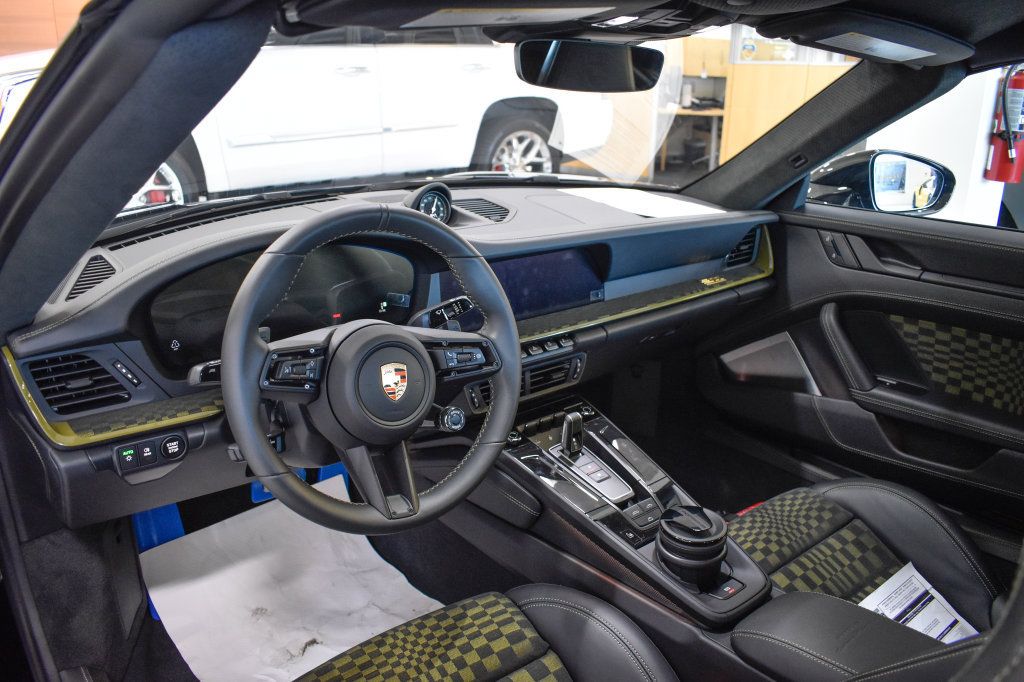 Used 2026 Porsche 911 Carrera GTS RWD image 17