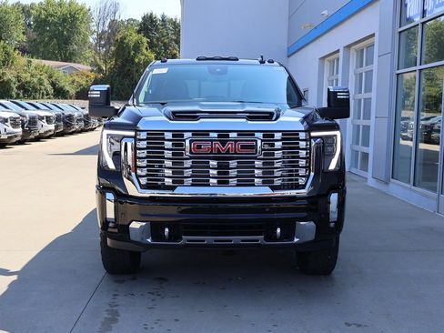 New 2026 GMC Sierra 3500 Denali w/ Denali Reserve Package image 5