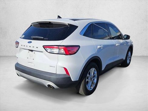 Used 2020 Ford Escape SE image 5