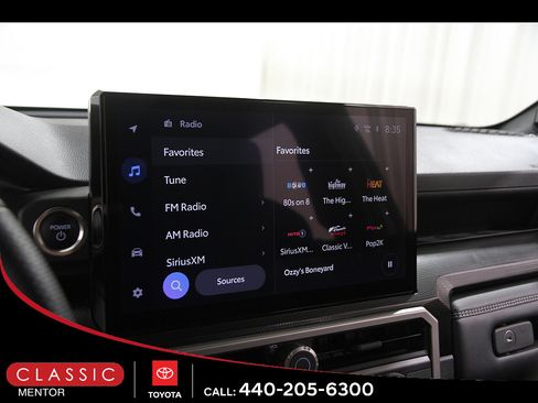 Certified 2025 Toyota 4Runner Limited AWD/4WD image 11