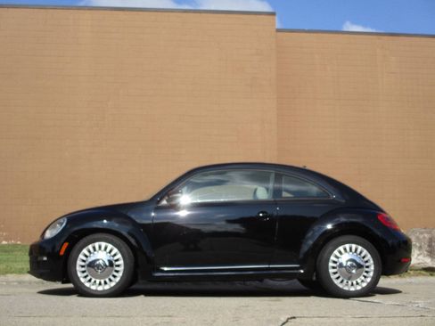 Used 2015 Volkswagen Beetle 1.8T FWD image 73