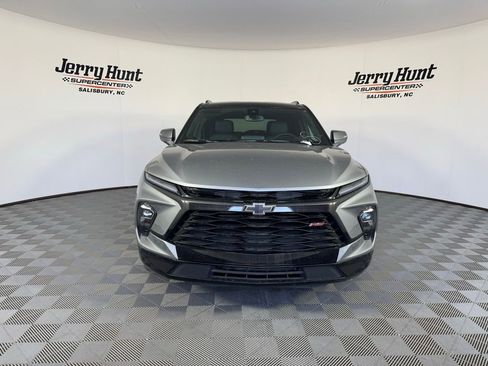 Used 2024 Chevrolet Blazer RS w/ Enhanced Convenience Package image 6