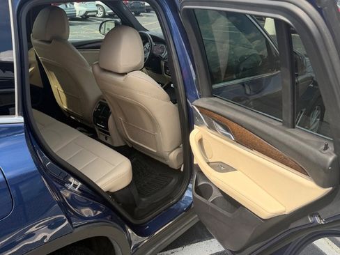 Used 2018 BMW X3 xDrive30i AWD/4WD image 25