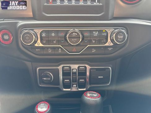 Used 2020 Jeep Wrangler Unlimited Sport image 21