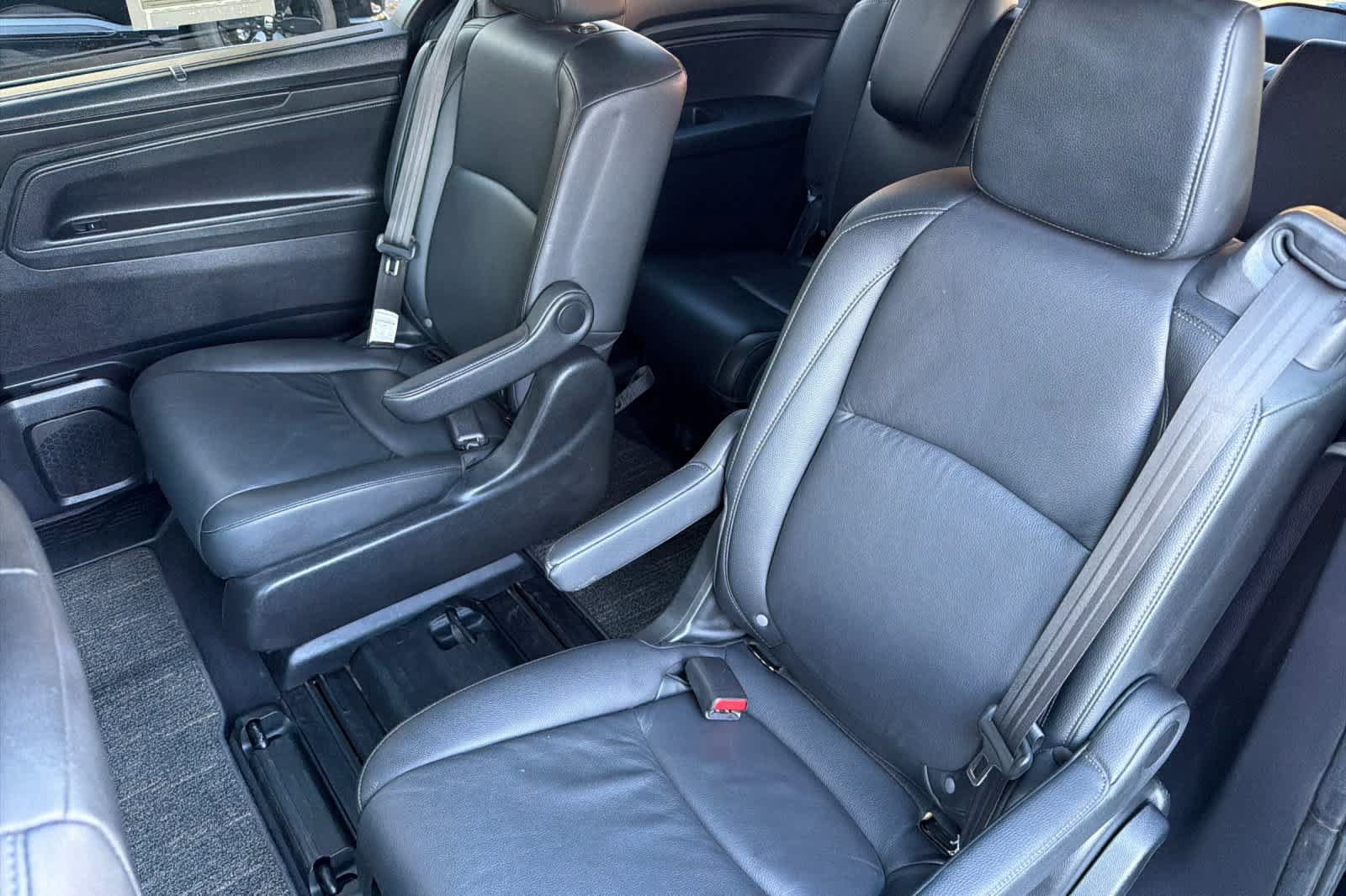 Used 2025 Honda Odyssey EX-L image 4