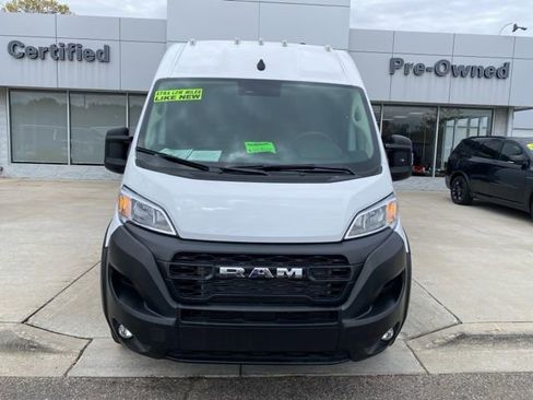 Used 2026 RAM ProMaster 2500 w/ Convenience Group FWD image 8