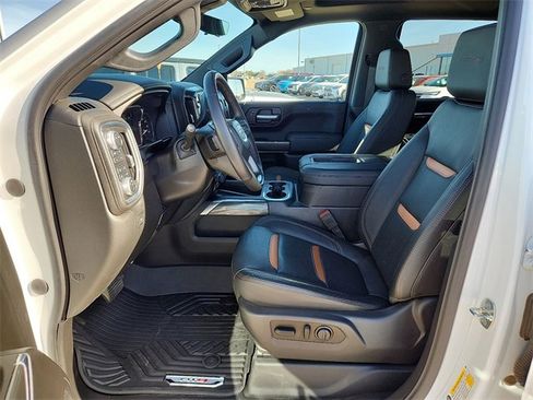 Used 2020 GMC Sierra 1500 AT4 w/ AT4 Premium Package image 11