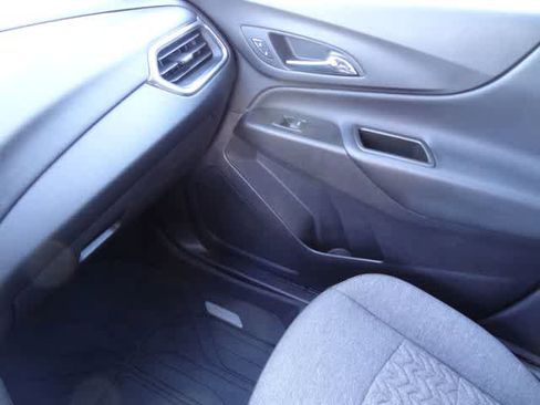 Used 2024 Chevrolet Equinox LT w/ LPO, Floor Liner Package FWD image 34