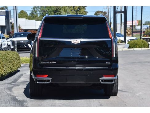 Used 2022 Cadillac Escalade Premium Luxury Platinum image 5