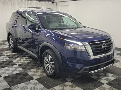 Used 2023 Nissan Pathfinder SL