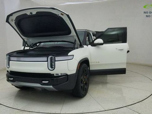 Used 2024 Rivian R1S Adventure AWD/4WD image 74