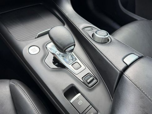 Used 2021 INFINITI QX50 Luxe w/ Appearance Package image 12