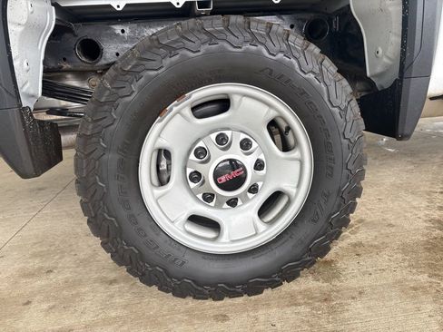 Used 2023 GMC Sierra 2500 Pro image 32