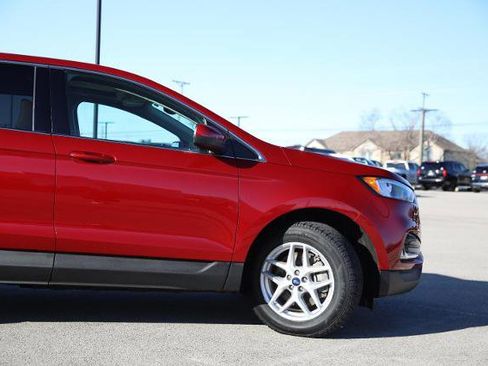 Certified 2022 Ford Edge SEL w/ Convenience Package AWD/4WD image 5