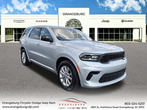 Used 2025 Dodge Durango GT RWD image 1