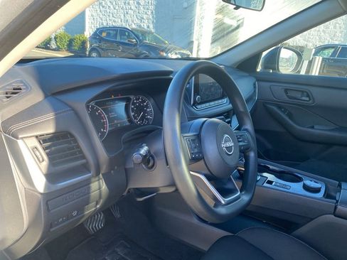 Used 2024 Nissan Rogue S image 13