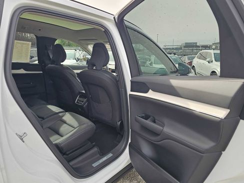New 2026 Volvo EX90 Ultra image 14