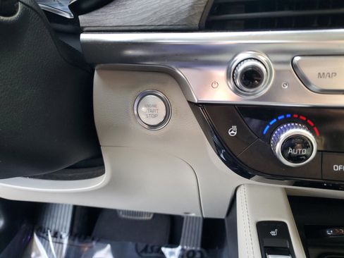 Used 2022 Kia Telluride EX w/ EX Premium Package image 25