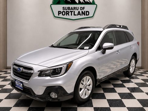 Used 2018 Subaru Outback 2.5i Premium AWD/4WD image 1